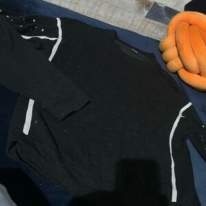 Monrow Black White Trimmed LS Swoop Neck Size Large